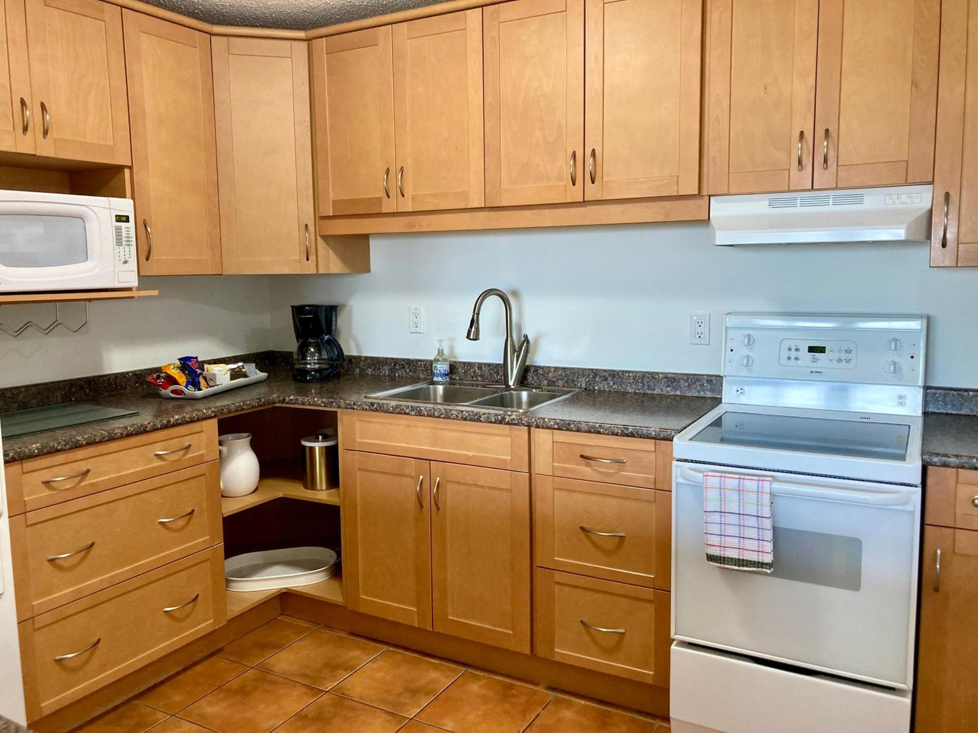 Shorewater Resort Beachfront Studio - 2 Beds Qualicum Beach Zewnętrze zdjęcie